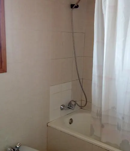 Refugi Cap Del Rec Hostel