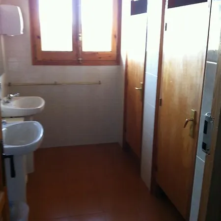 Refugi Cap Del Rec Hostal